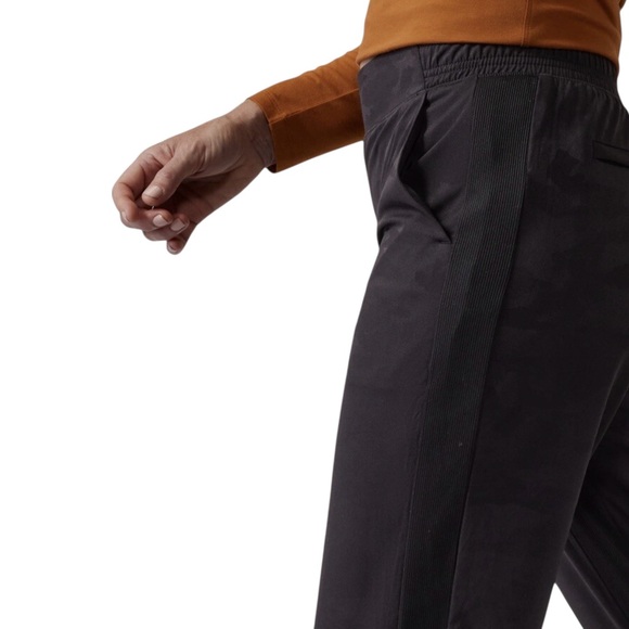 ATHLETA Lined Brooklyn Joggers - Picture 3 of 14